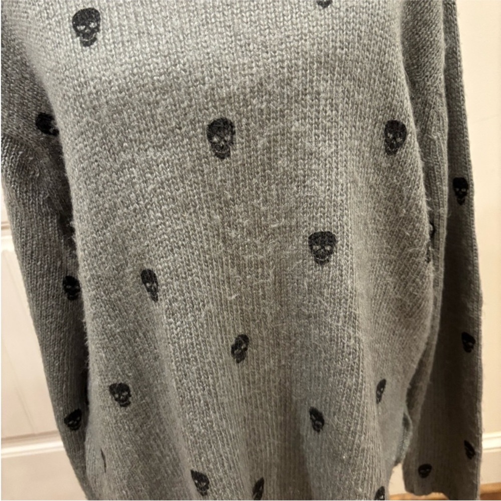 Mini Skull Crewneck - Picture 8 of 9